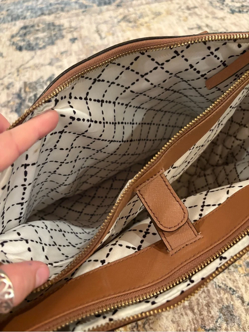 kate spade 11 5x15x7”
